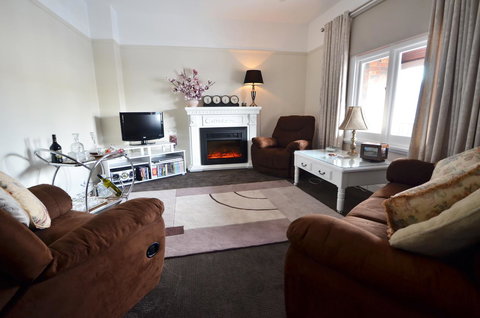 Two Up On York - Tourism Search 17