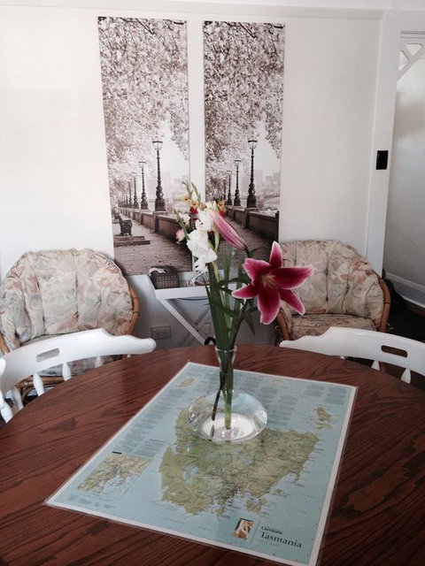 Two Up On York - Tourism Search 14