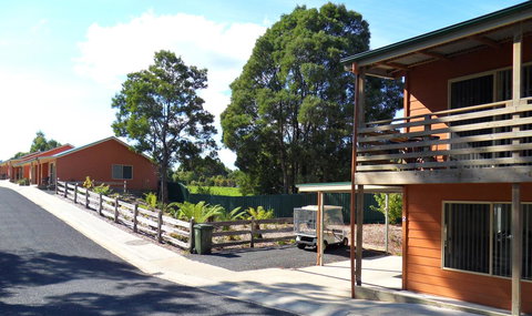 Driftwood Strahan Villas - Tourism Search 3