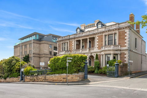 Lenna Of Hobart - Tourism Search 7
