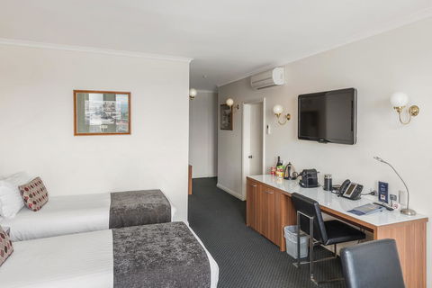 Lenna Of Hobart - Tourism Search 5