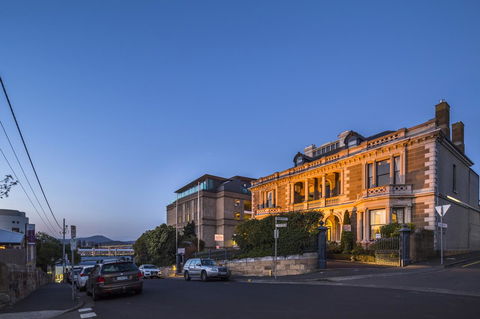 Lenna Of Hobart - Tourism Search 21