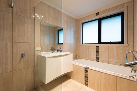 Euphoria House - Tourism Search 7