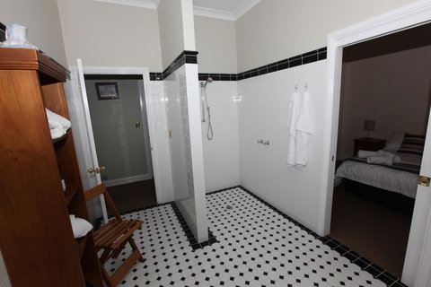 House On The Hill Bed And Breakfast - Tourism Search 30