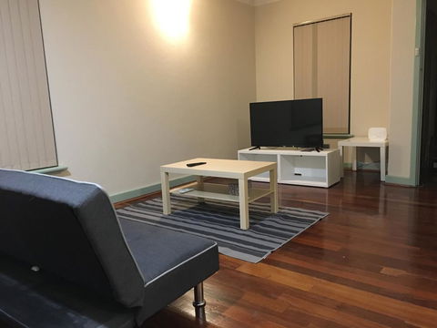 Newly Furnished Cosy Home - Tourism Search 0