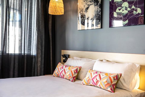 Nightcap At Monash Hotel - Tourism Search 0