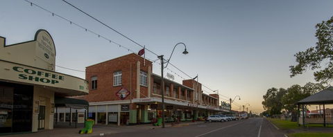 North Gregory Hotel - Tourism Search 3