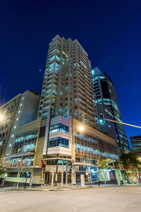 Oaks Brisbane Lexicon Suites - Tourism Search 3