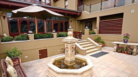 Old Bank Boutique Hotel - Tourism Search 0