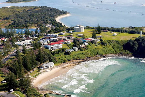 Pacific Hotel Yamba - Tourism Search 0