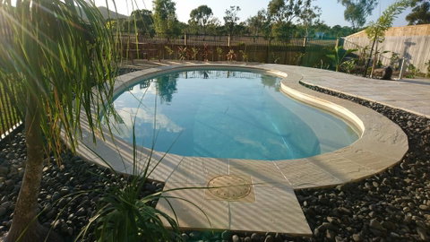 Palm Lakeside Holiday Home - Bowen, Whitsundays, Queensland - Tourism Search 3