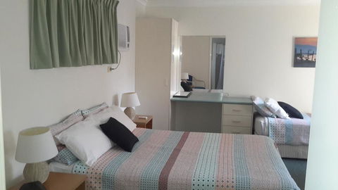 Paramount Motel - Tourism Search 3