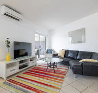 Peaceful 1 Bedroom Apartment with Parking - Tourism Search