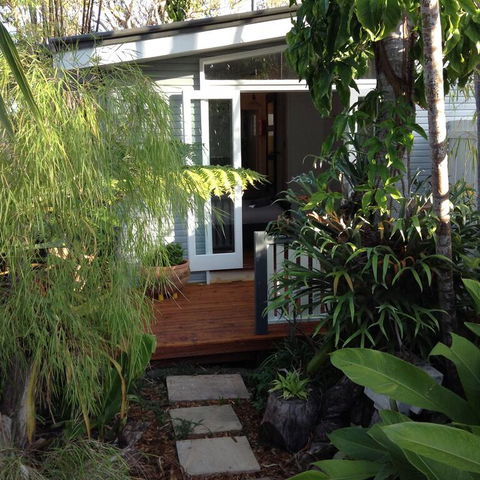 Petrie Garden Studio - Tourism Search 0