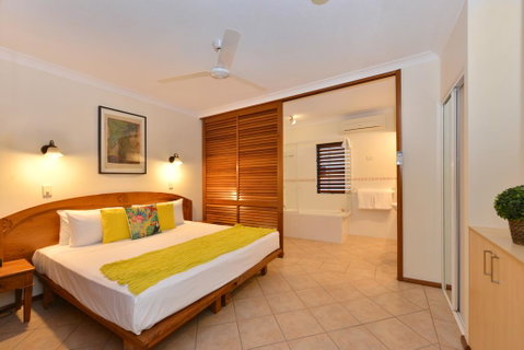 Poolside @ Hibiscus - Tourism Search 1