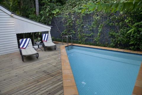 Port Douglas Cottage & Lodge - Tourism Search 1