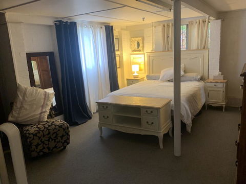 Private Room Downstairs Area - Tourism Search 0