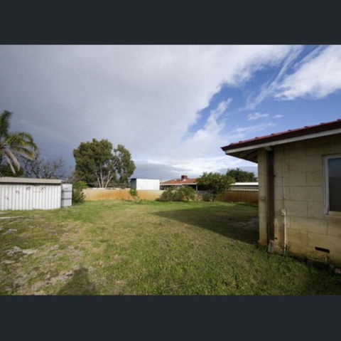 Queens Park Home - Tourism Search 0