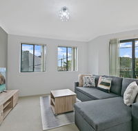 REDFERN 3 BEDROOM APARTMENT FREE PARKING WALK TO CENTRAL STATION NRE187 - Tourism Search