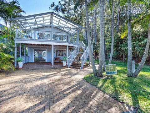 Reflections - Tourism Search 0