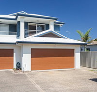 Relax at Pacific' 1/26 Pacific Avenue - private duplex with enclosed yard - Tourism Search