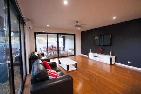 RL Apartments 3 Simms St - Tourism Search 1