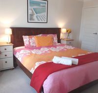 Rossmoyne 2 BEDROOM HOUSE SELF CHECK IN Walk to River Shops Bus Trains Cls to Airport City Beaches - Tourism Search