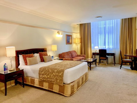 Royal Albert Hotel - Tourism Search 1