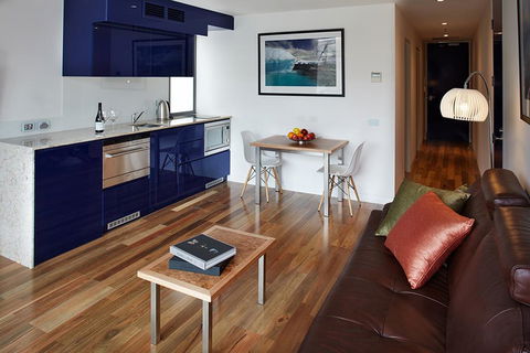 Salamanca Wharf Hotel - Tourism Search 1