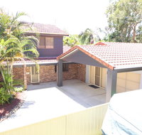Sandy Feet at Hat Head - Tourism Search