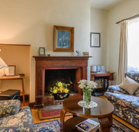 Sargeants  Armoury Cottages 1823 - Tourism Search