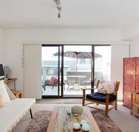 Seabreeze - Coastal Living - Tourism Search