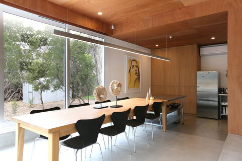 SeaSalt Beach House - Architecturally Designed - Tourism Search 3