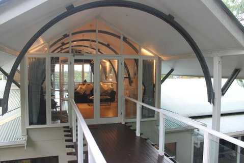 SEAVIEWS Oak Beach - Tourism Search 2