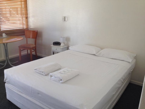 Shell Motel (Pearly Shell Motel) - Tourism Search 3