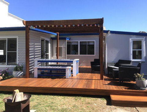 Shellharbour Beach Cottage - Walk Onto Patrolled Beach With Flags In Summer - Tourism Search 0