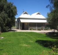 Showgrounds Cottage Naracoorte - Tourism Search