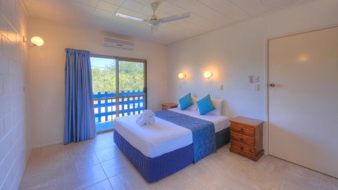 Sky View Units Bowen - Tourism Search 2
