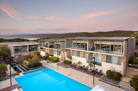 Smiths Beach Resort - Tourism Search 0