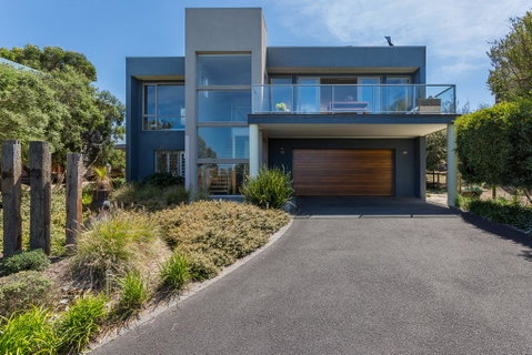 Sophisticated Contemporary Coastal Living With Sweeping Views In Cape Schanck - Tourism Search 2