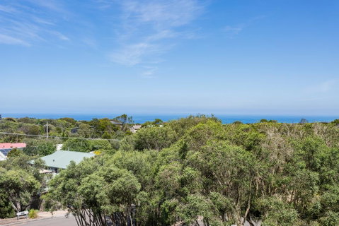 Sophisticated Contemporary Coastal Living With Sweeping Views In Cape Schanck - Tourism Search 1