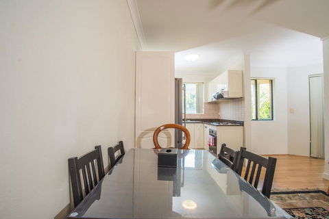 Spacious & Cozy APT@Heart Of Redfern Closes To CBD - Tourism Search 1