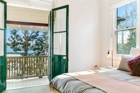 Spacious Harbour View 4bd Home In Sydney CBD - Tourism Search 2