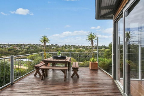 Spring Valley Luxury 42 - Tourism Search 2