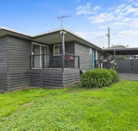Strathmore Beach House 67 - Tourism Search