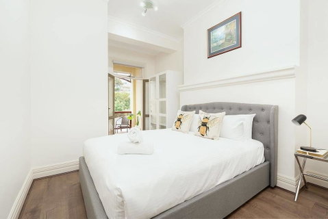 STUNNING SYDNEY HOME 7 - Tourism Search 2