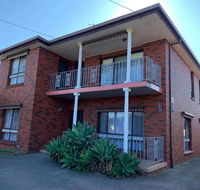 Stylish Bedroom in Bentleigh East - Tourism Search