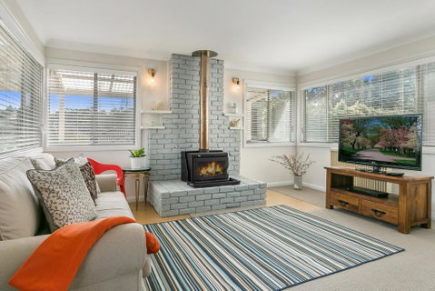 Sunflower Cottage - Tourism Search 0