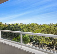 Super Convenient Apartment with Garden Views - Tourism Search