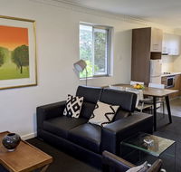 Superb 2 BR Apartment Minutes to CBD- Cen8 - Tourism Search